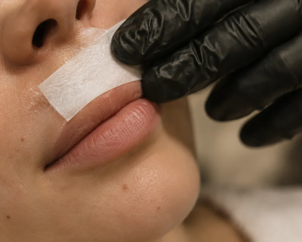 Waxing gezicht bij Zina Beauty